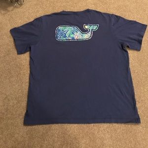 Navy vineyard vines T-shirt